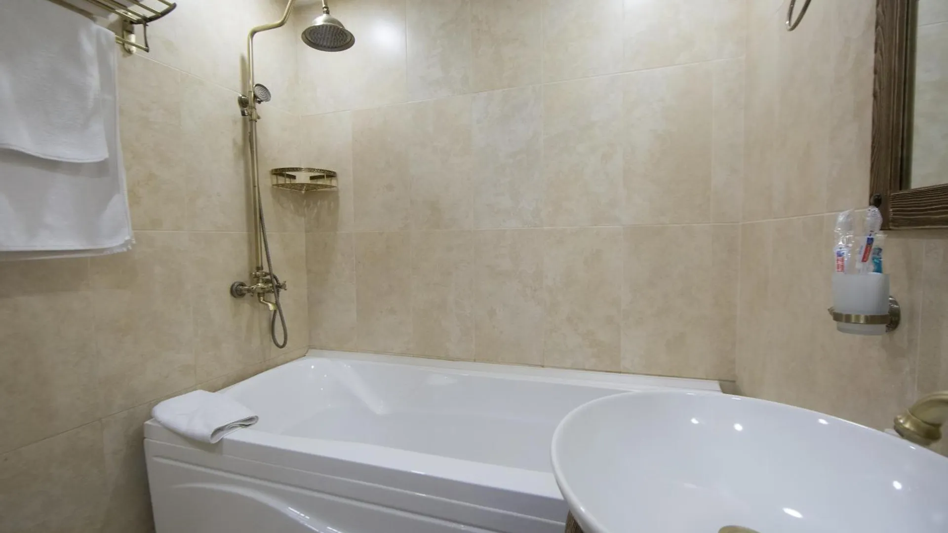 Passage Antique Hotel Баку 0*,  Азербайджан