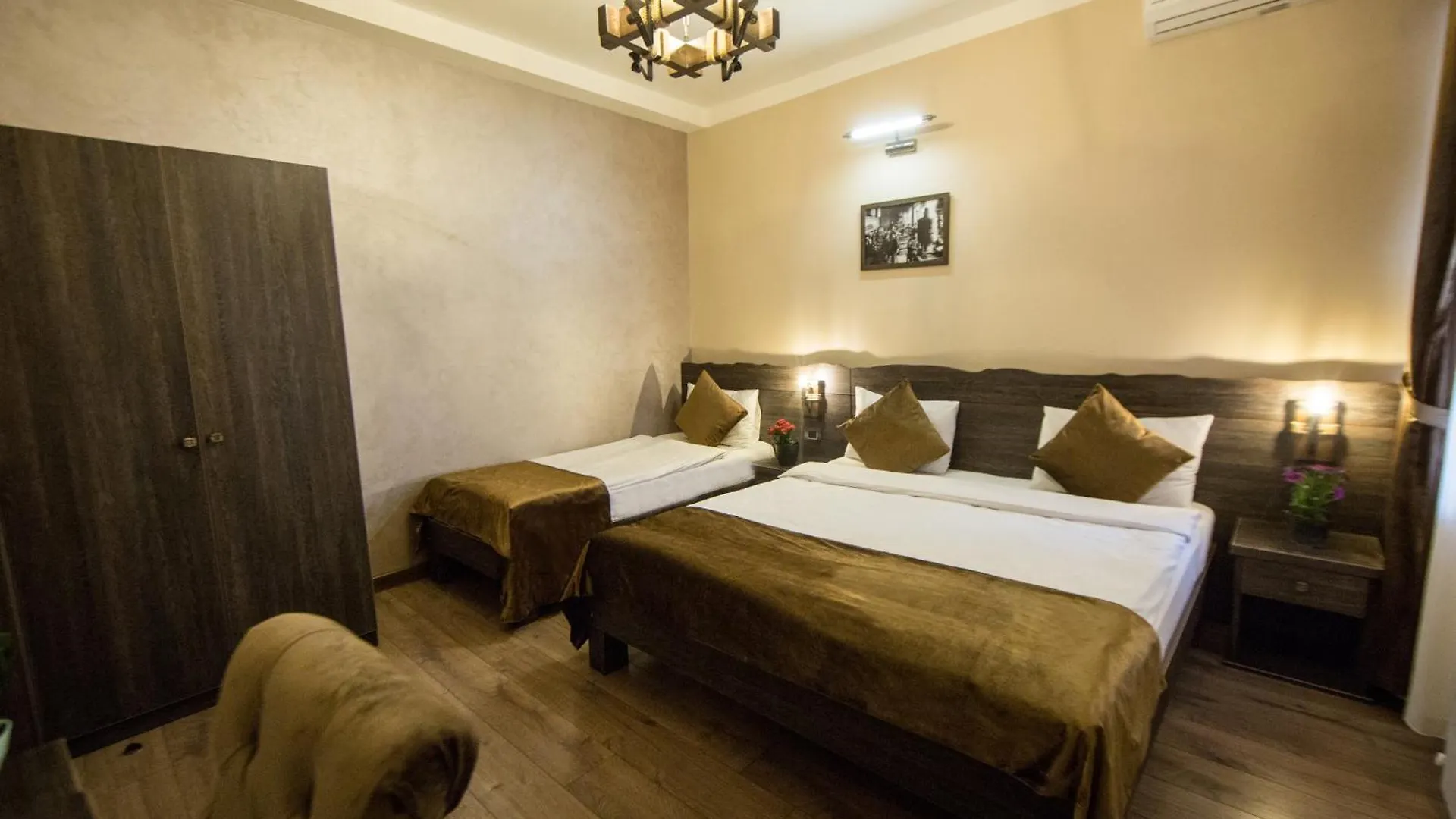 Passage Antique Hotel Баку