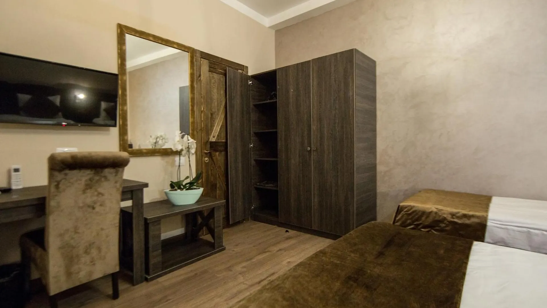Passage Antique Hotel Баку